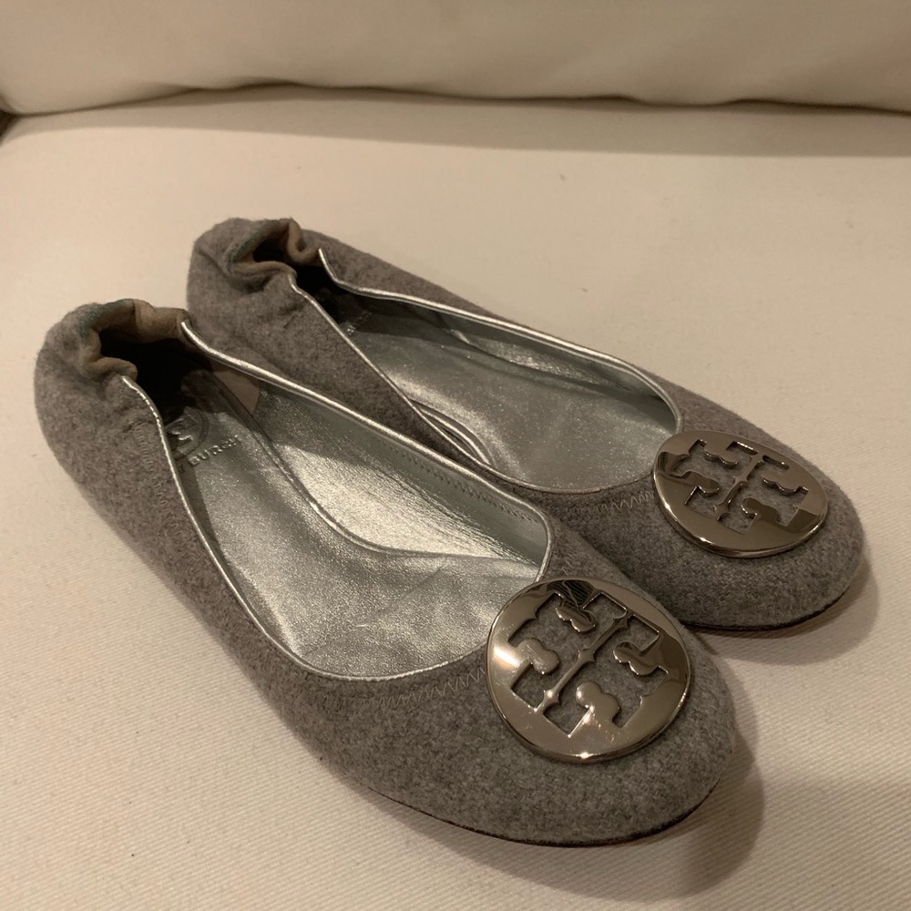 Tory Burch gray flannel flats, size 8